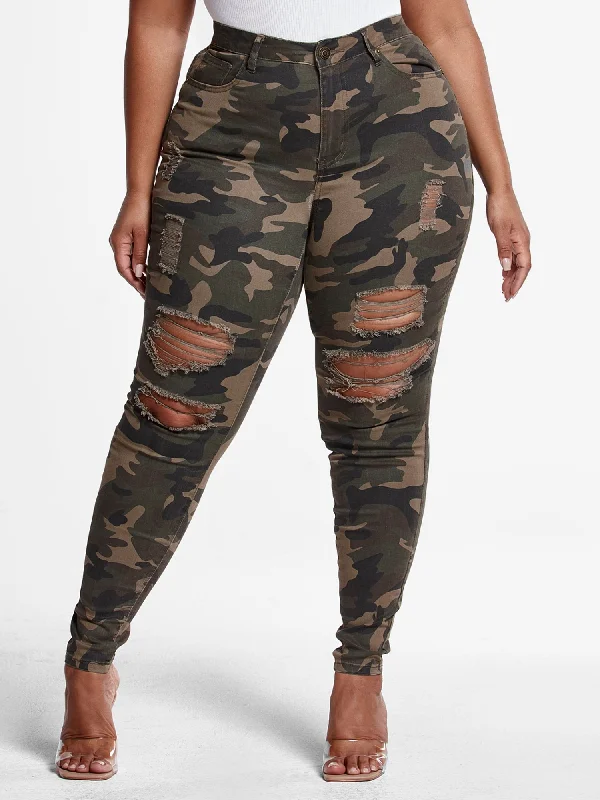 High-Rise Super Skinny Destructed Jeans in Green Camo - Short Inseam