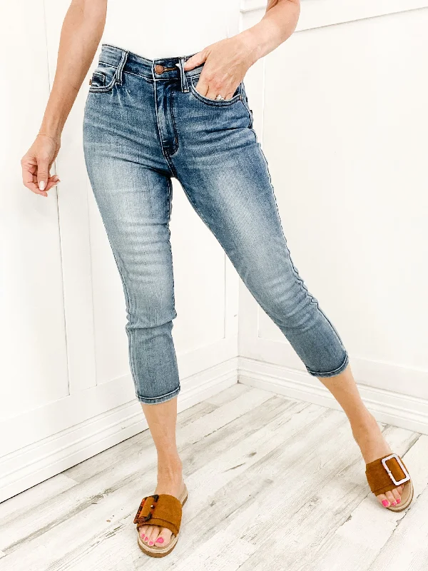 Judy Blue SASHA Mid-Rise Contrast Wash No Distressing Capri Denim Jeans