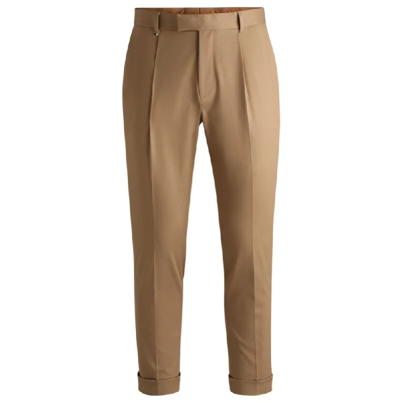 Relaxed-fit trousers in stretch fabric with pleat front